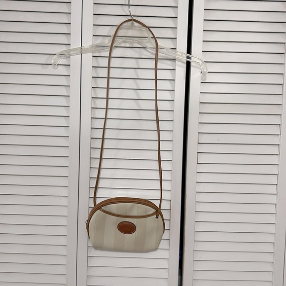 Allan Edwards Crossbody Bag - Picture 2 of 5